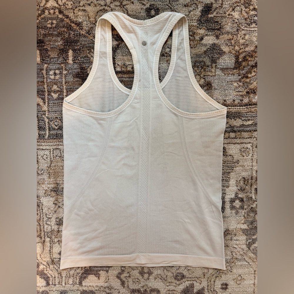Lululemon Swiftly Tech Workout Top - Picture 3 of 3